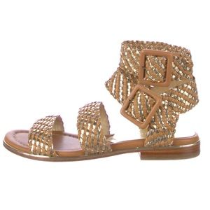 Donald J Pliner Lucia gladiator sandals. SO comfortable!! Size 7.